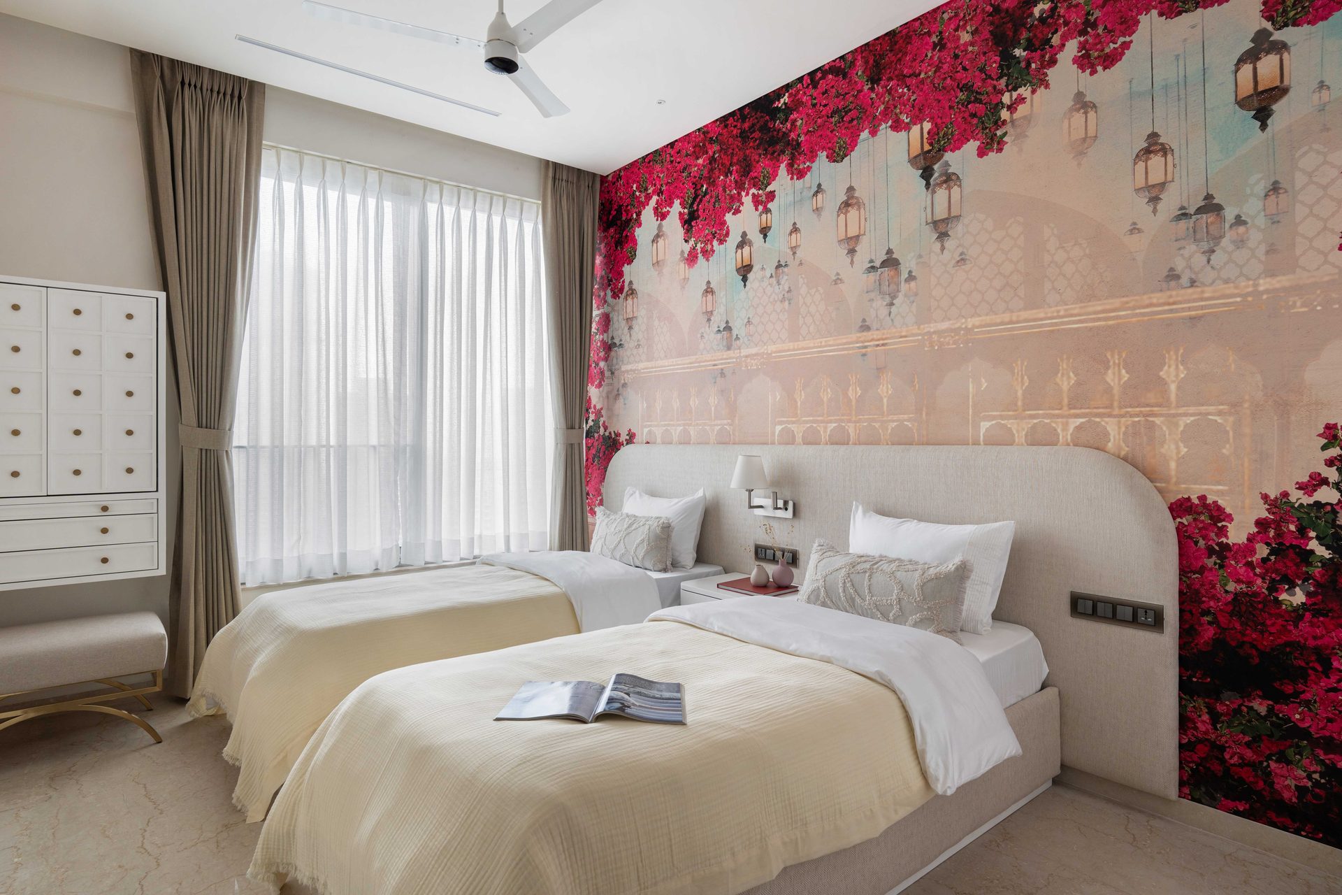 Oberoi Enigma - Bedroom with floral mural